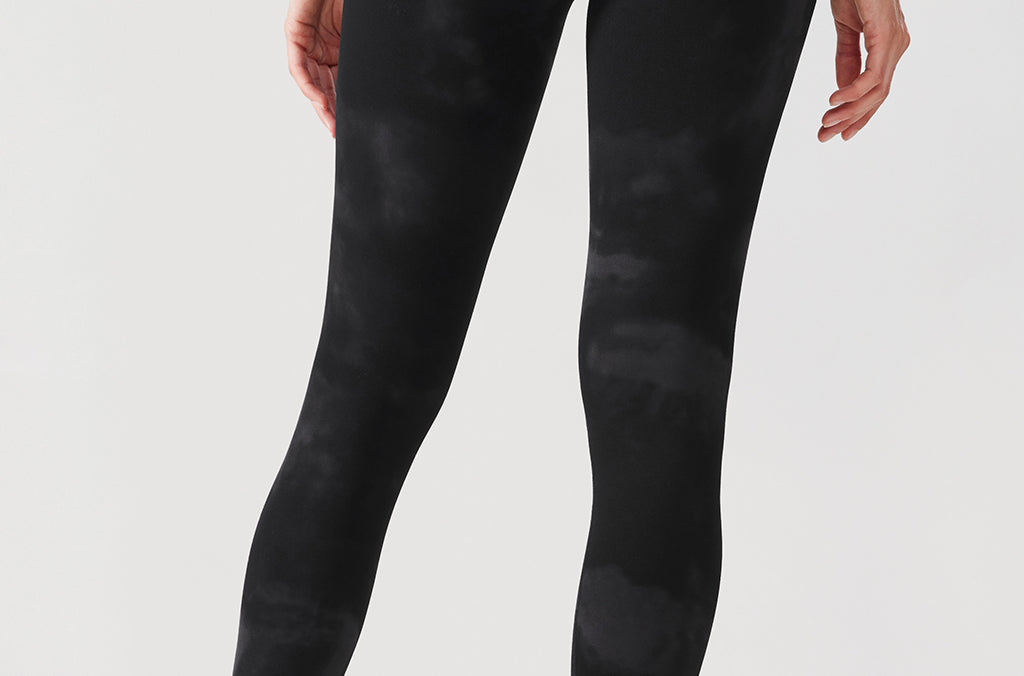 Women's Yoga Leggings 25" Black Tie Dye Flowers